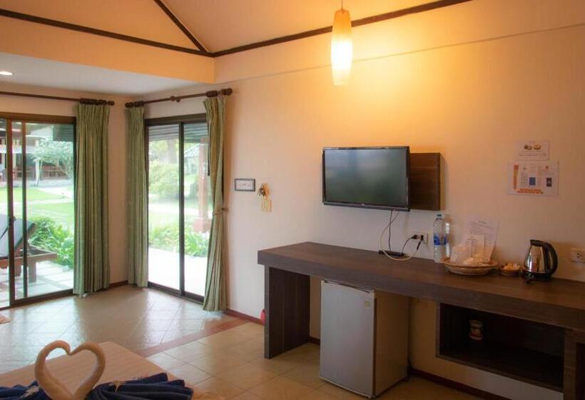 סוויטת דלוקס נוף לים, Golden Bay Cottage   Sha Extra Plus