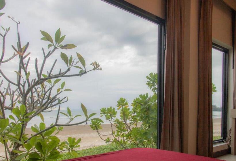 غرفة عائلية مطلّة علي البحر, Golden Bay Cottage   Sha Extra Plus
