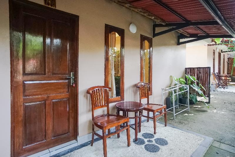 اتاق لوکس, Kampung 168