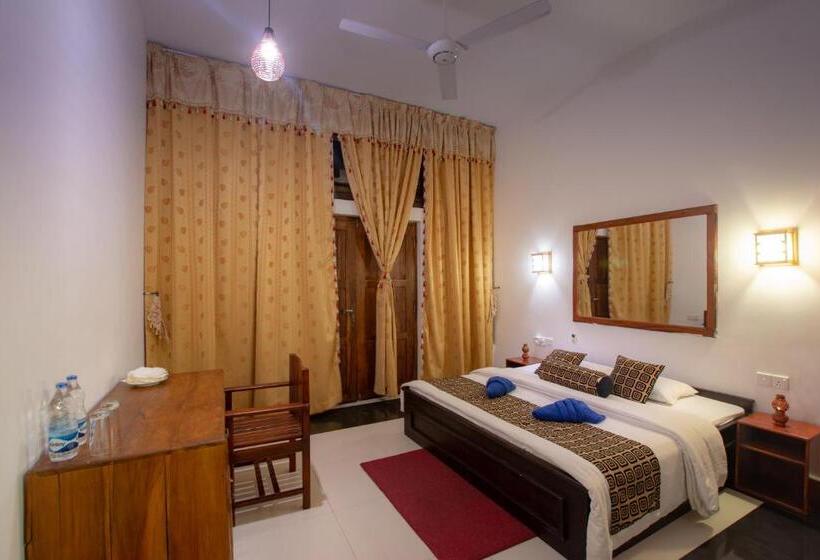 Номер Deluxe, Water Edge Resort
