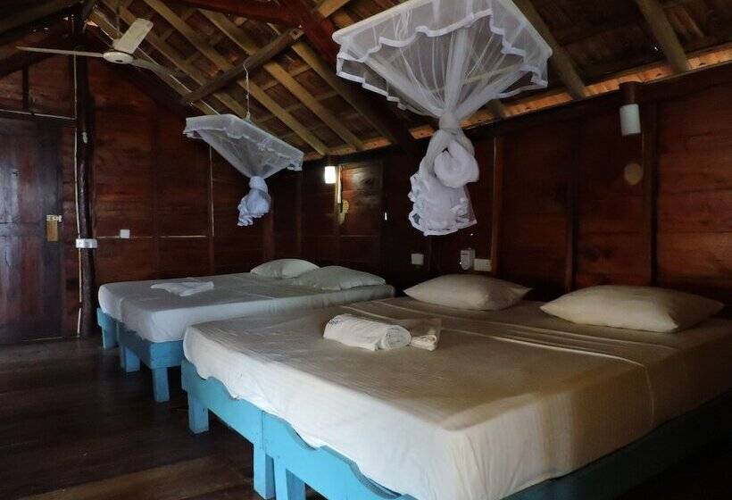 Семейный Номер, Water Edge Resort