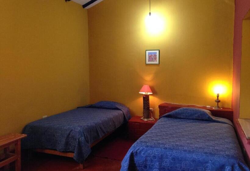 اتاق استاندارد چهار تخته, La Casita De Mi Abuela