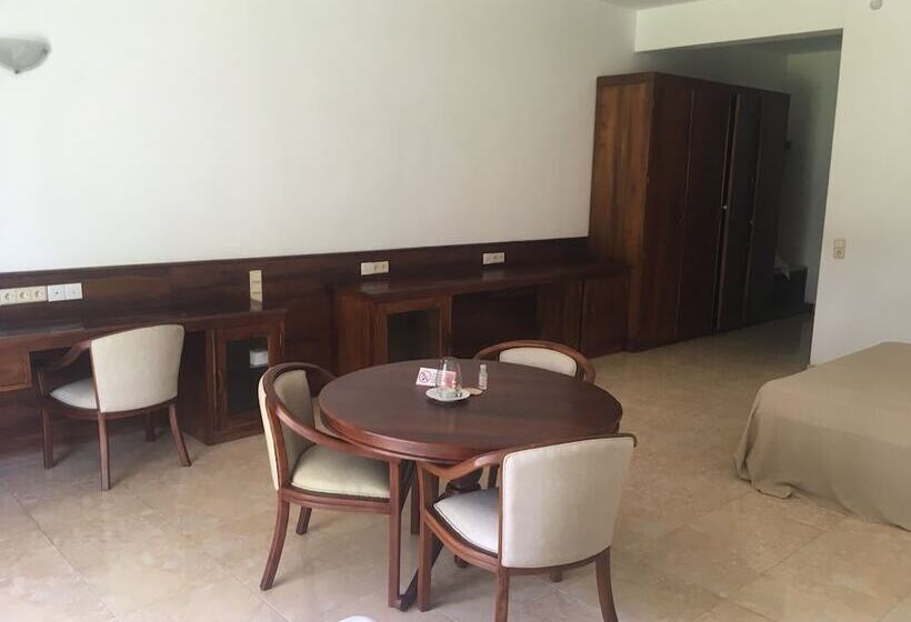 Трехместный Номер Deluxe, Raja Beach