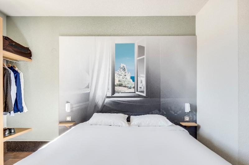 Номер Стандарт, B&b Hotel Brignoles