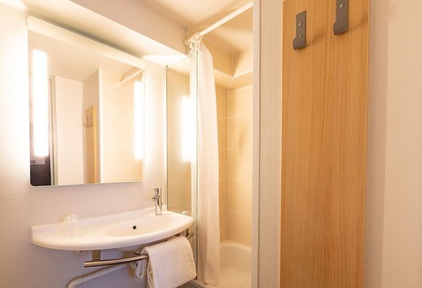 Номер Стандарт, B&b Hotel Laval Changé