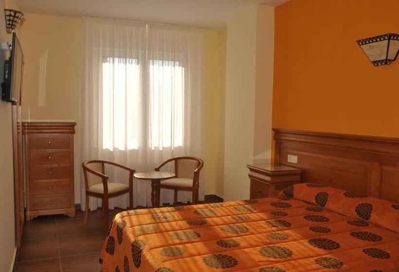 Habitación Estándar, De Alba