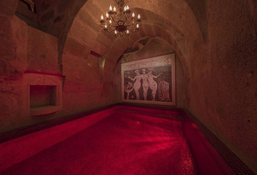 سوییت با استخر, Elika Cave Suites & Spa