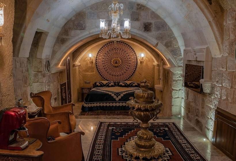 سوییت با استخر, Elika Cave Suites & Spa