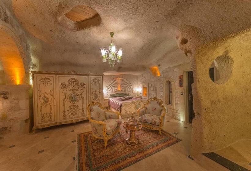 سوییت جونیور, Elika Cave Suites & Spa
