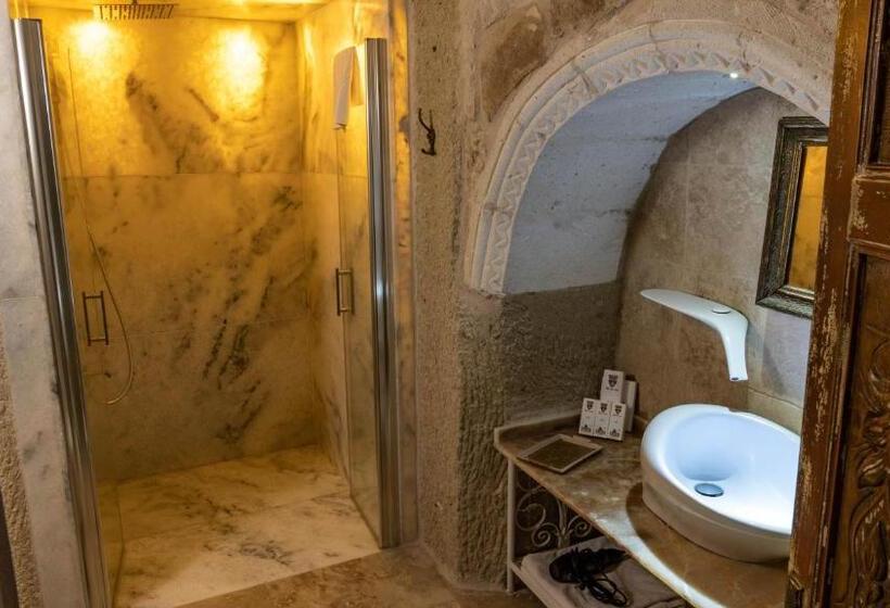 سوییت, Elika Cave Suites & Spa