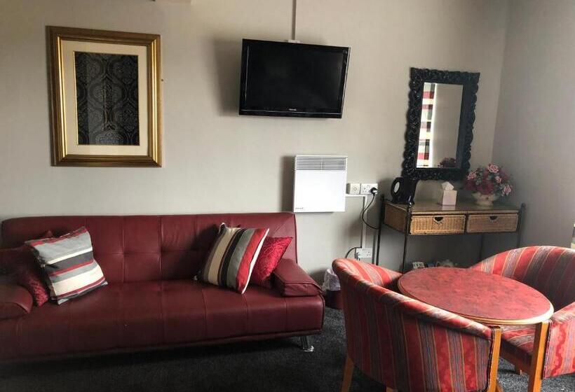 Семейный Номер, Boston Lodge