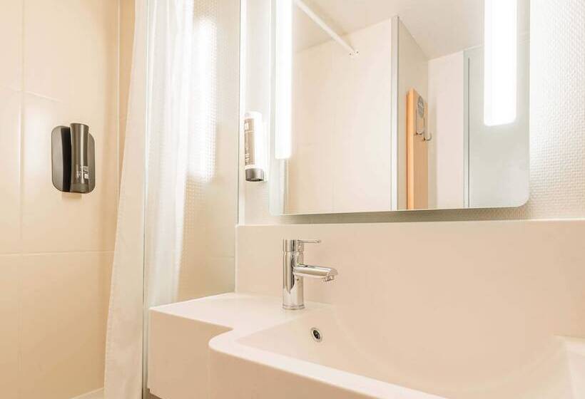 Четырехместный Номер Стандарт, B&b Hotel Strasbourg Sud Geispolsheim