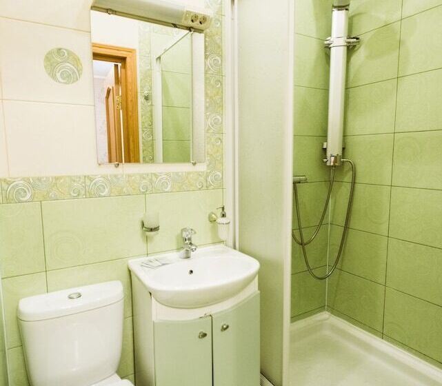 ルームシェアのワンベッド, Residence On Morskaya