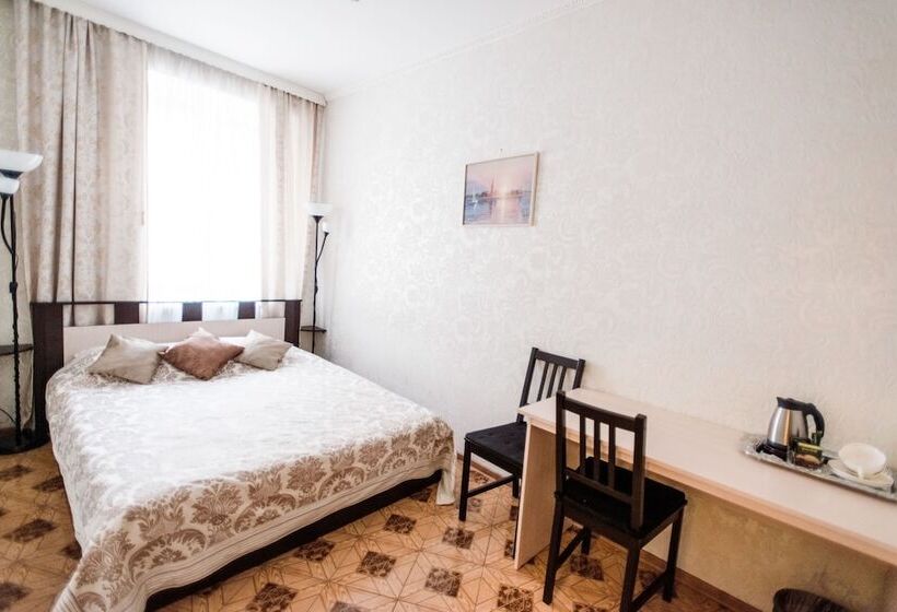 ルームシェアのワンベッド, Residence On Morskaya