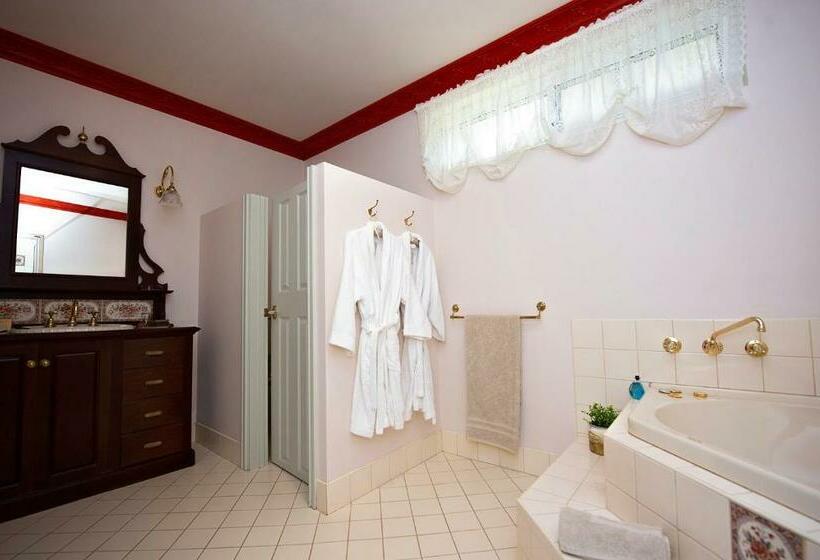 스위트, Blackwood Inn Innkeepers House