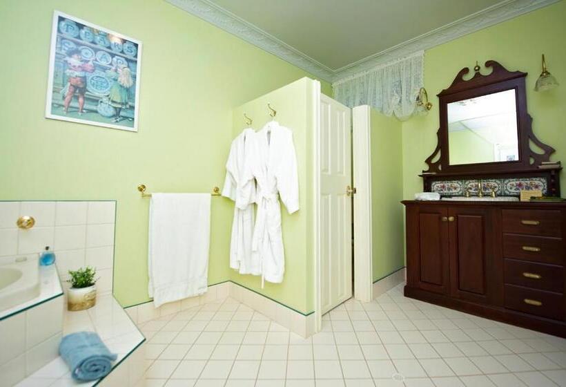 스위트, Blackwood Inn Innkeepers House