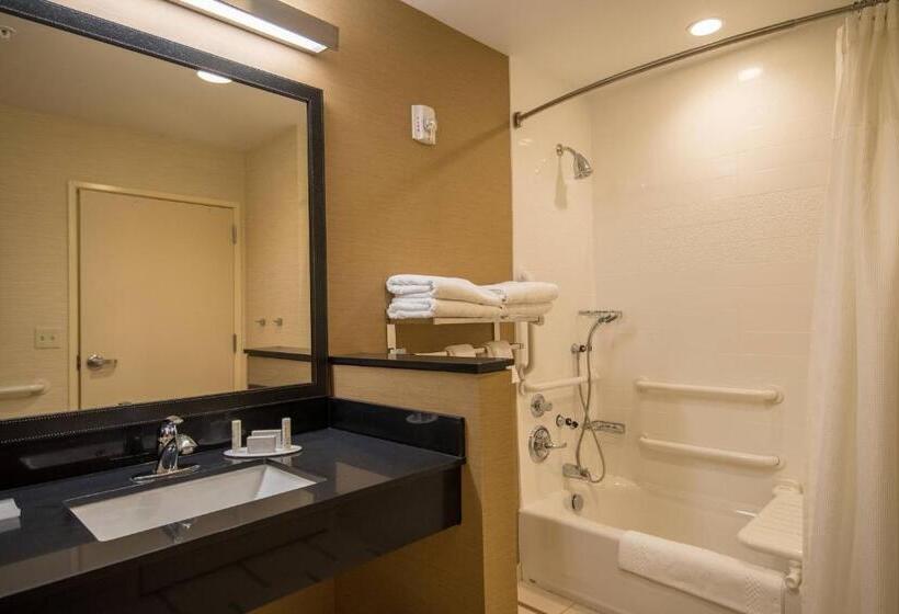 带大床的标准间, Fairfield Inn & Suites By Marriott Provo Orem