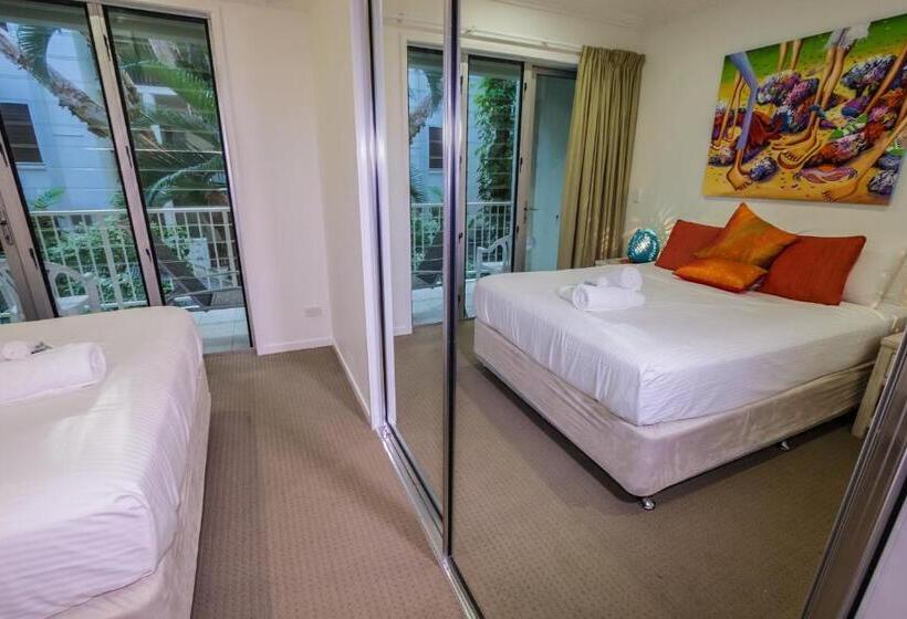 Апартаменты Deluxe 3 Спальни Вид на Море, Island Views Beachfront Apartments