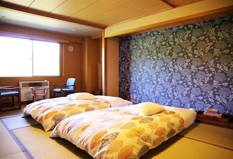 Номер Superior Вид на Горы, K S House Hokkaido  Asahidake Onsen Hostel