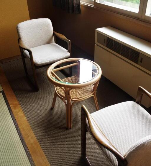 Четырехместный Номер Deluxe, K S House Hokkaido  Asahidake Onsen Hostel
