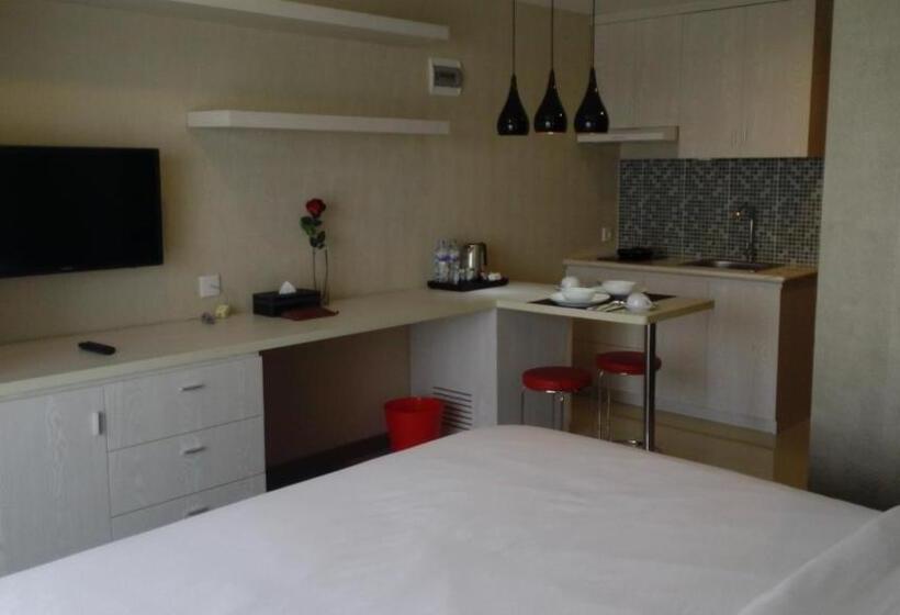 استودیوی استاندارد, Student Park