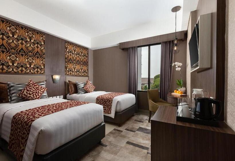 Номер Премиум, The Alana Hotel & Conference Center Malioboro Yogyakarta By Aston