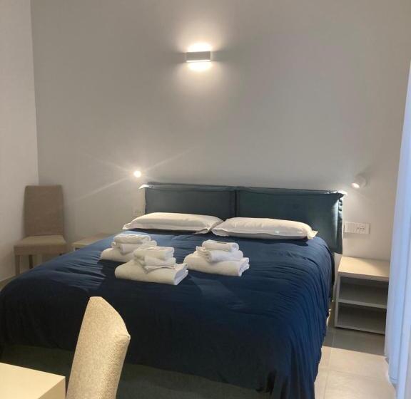 Номер Deluxe с Балконом, Divina Holiday   Rooms