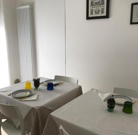 Номер Стандарт, B&b Desdema