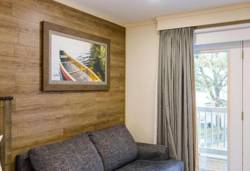 Номер Стандарт Вид на Озеро, Bayview Wildwood Resort, Ascend Hotel Collection