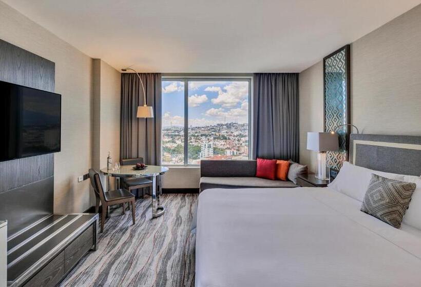 اتاق کلاب, Grand Fiesta Americana Puebla Angelópolis