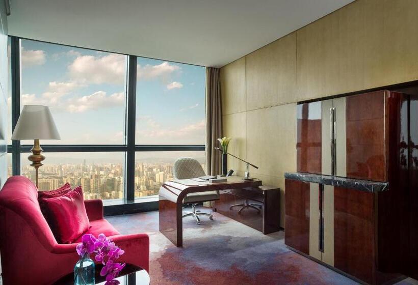 Полулюкс Клуб, Sofitel Kunming
