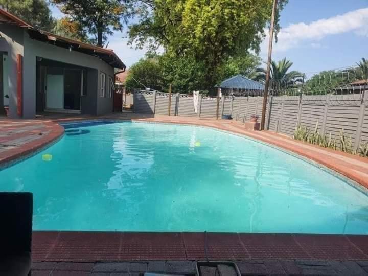 침실 1개 아파트, Rz. Guesthouse Mafikeng