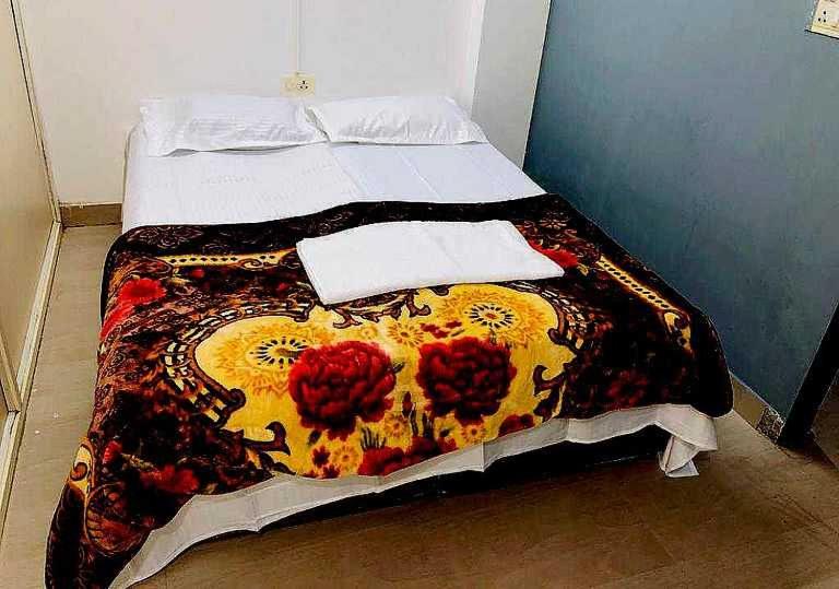トリプルクラシックルーム, O Dev Hotel Mansarovar