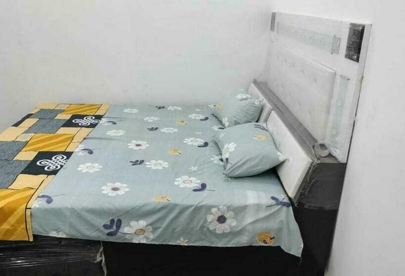 Трехместный Номер Классика, Oyo 81037  Lotus