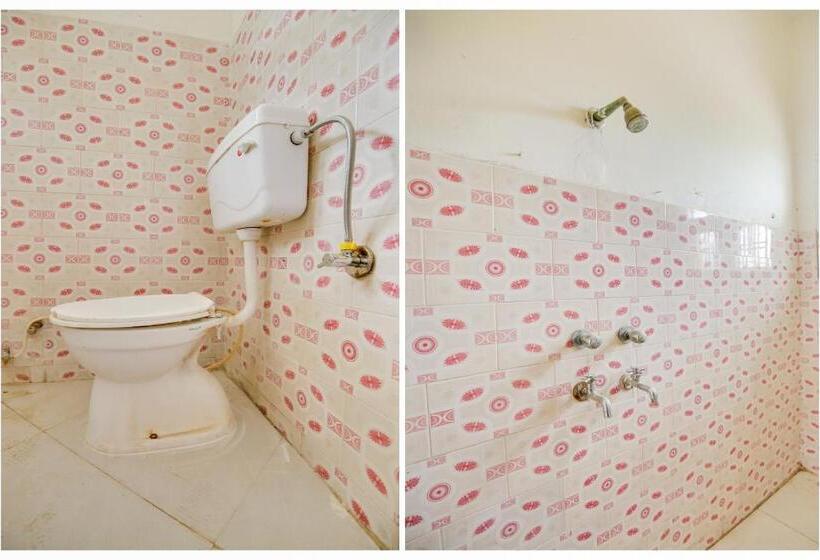Трехместный Номер Классика, Spot On Dream Motel