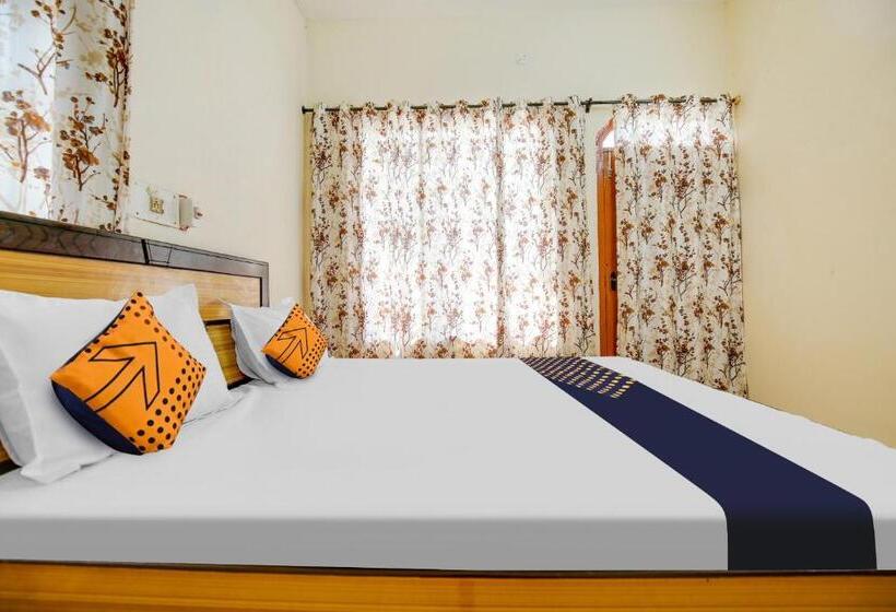 Трехместный Номер Классика, Spot On Dream Motel