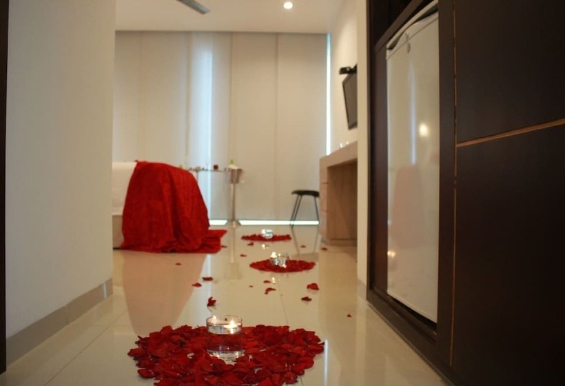 Полулюкс, Santorini Loft