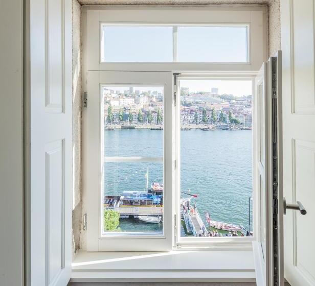 Estudio Estándar Vista Río, Porto River