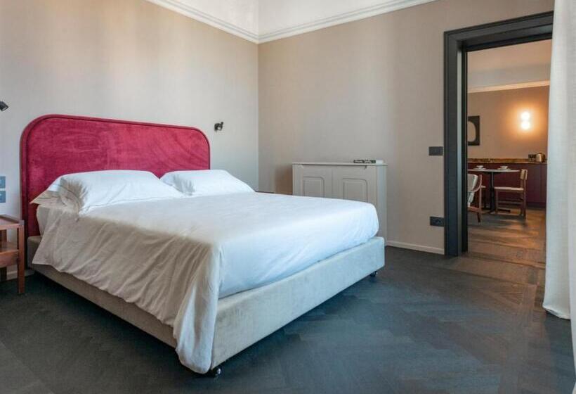 스탠다드 룸 킹사이즈 침대, Molo Suites