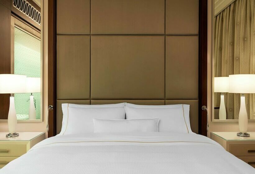 اتاق لوکس با چشم‌انداز, Hilton Dubai Al Habtoor City
