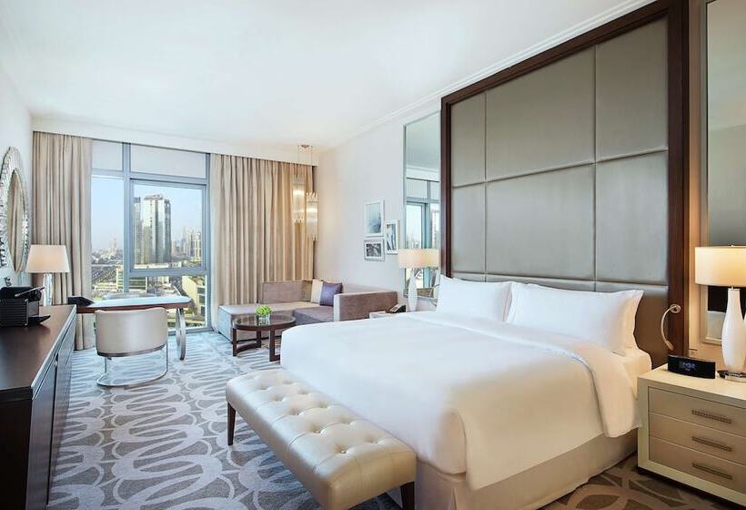 اتاق اجرایی, Hilton Dubai Al Habtoor City