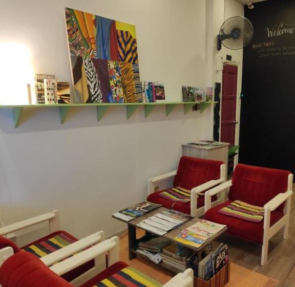 اتاق عادی یک تخته, Ez Lodgings