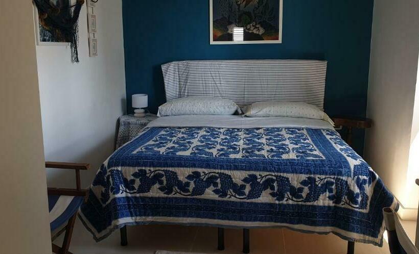 آپارتمان 1 خوابه با چشم‌انداز دریا, Villa Elvira Hollywood Apartment