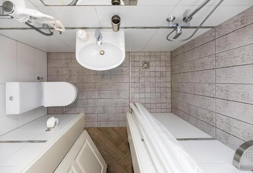 اتاق استاندارد با تراس, Amber Drop Apartments
