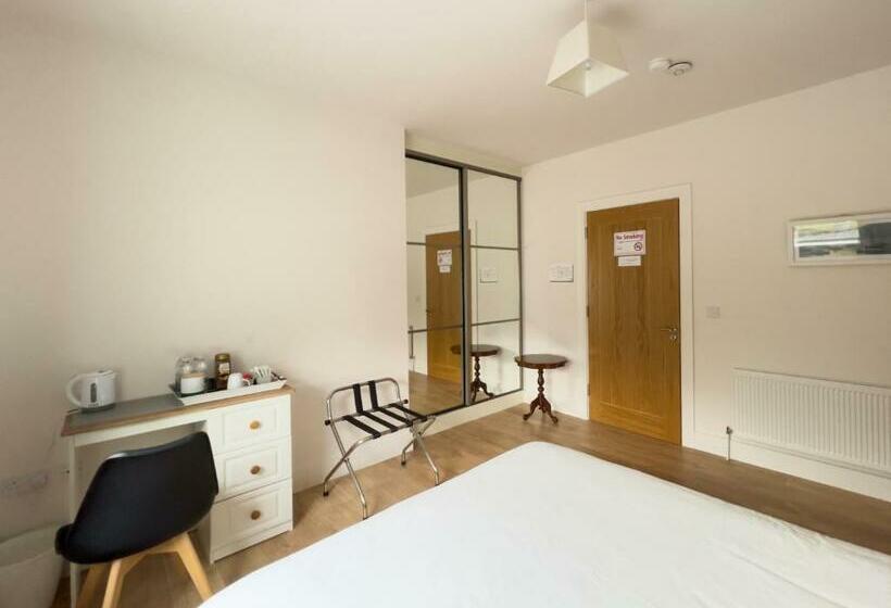 스탠다드 룸 킹사이즈 침대, Woodview Lodge