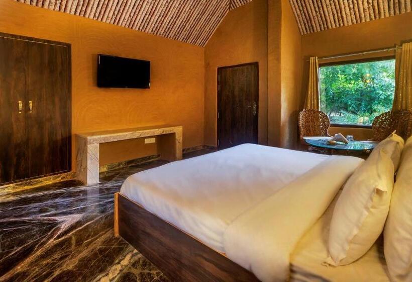 스탠다드 룸 킹사이즈 침대, Lohagarh Corbett Resort