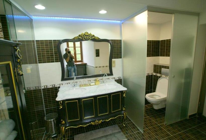 Четырехместный Номер Стандарт, Theresia Chateau   Bernolákovo