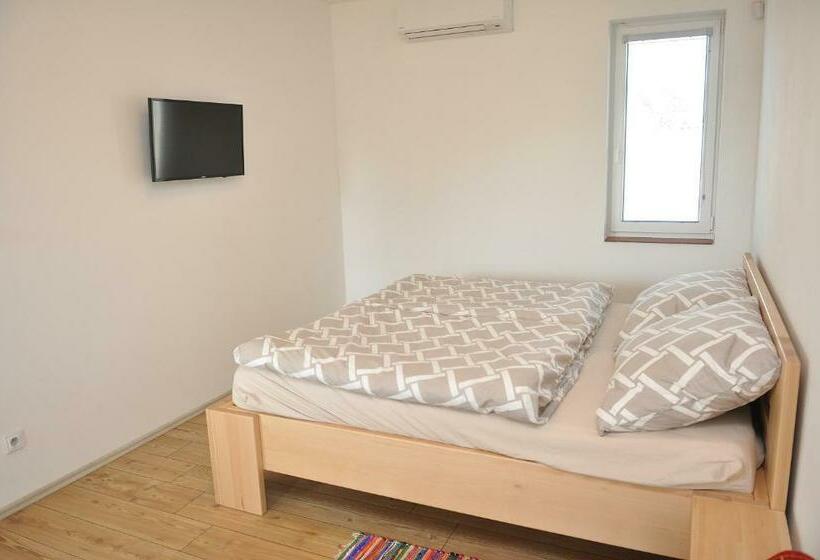 가든 전망 스위트, Apartmány Přítluky