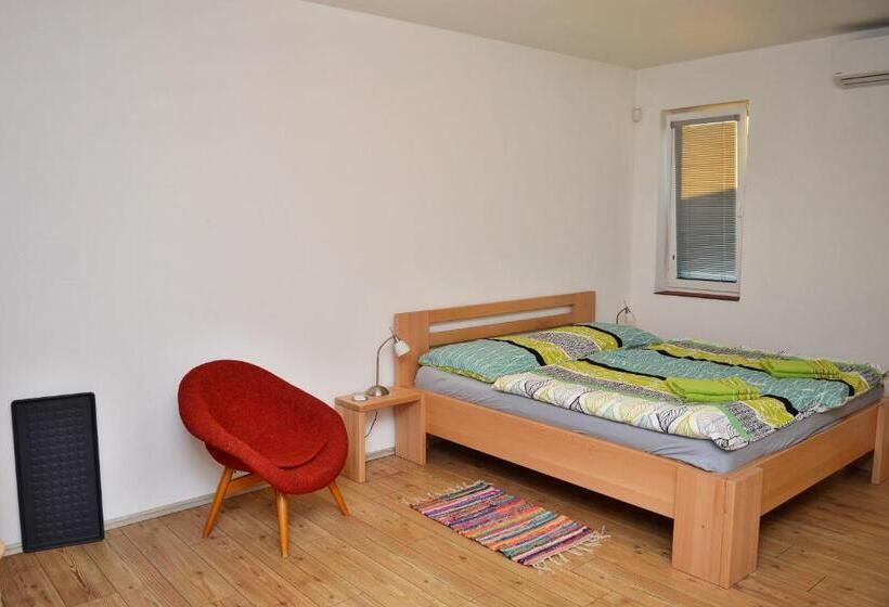 가든 전망 스위트, Apartmány Přítluky