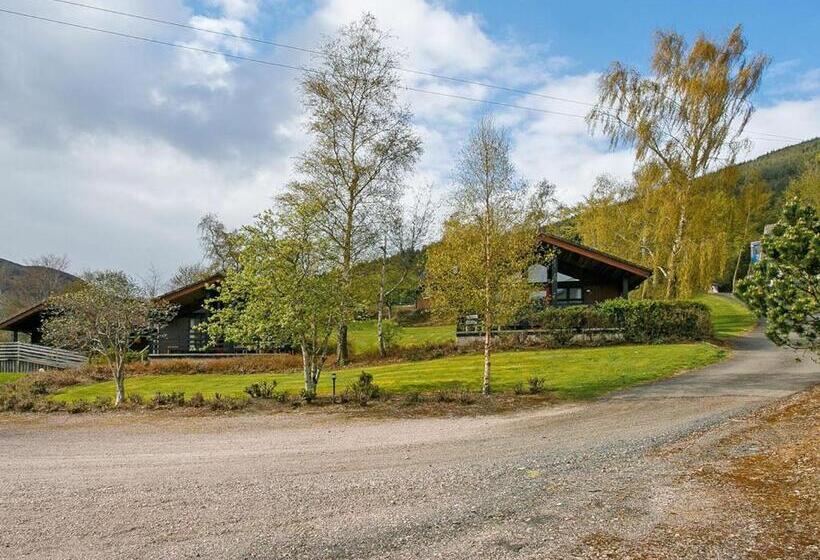 Дом 3 Спальни, Lochearnhead Loch Side
